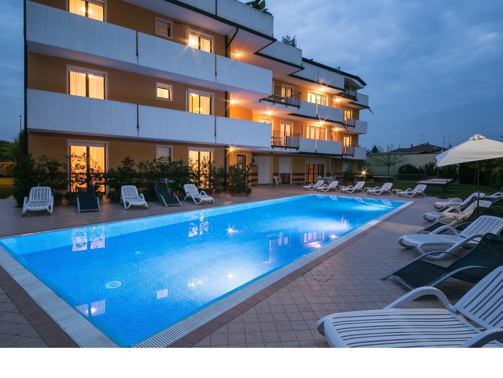 Ferretti Residence Garda Palace Peschiera del Garda Eksteriør bilde